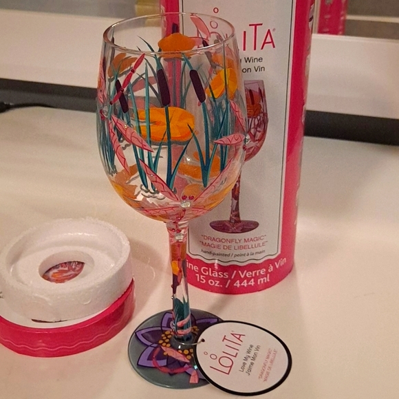 NWT in Box Lolita "Dragonfly Magic" Hand-Painted Love My Wine Glass 15 oz - Picture 5 of 12